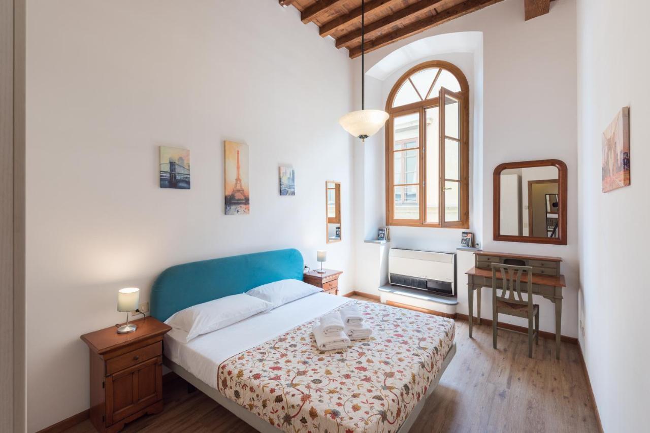 Apartments Close To Duomo Florens Rum bild