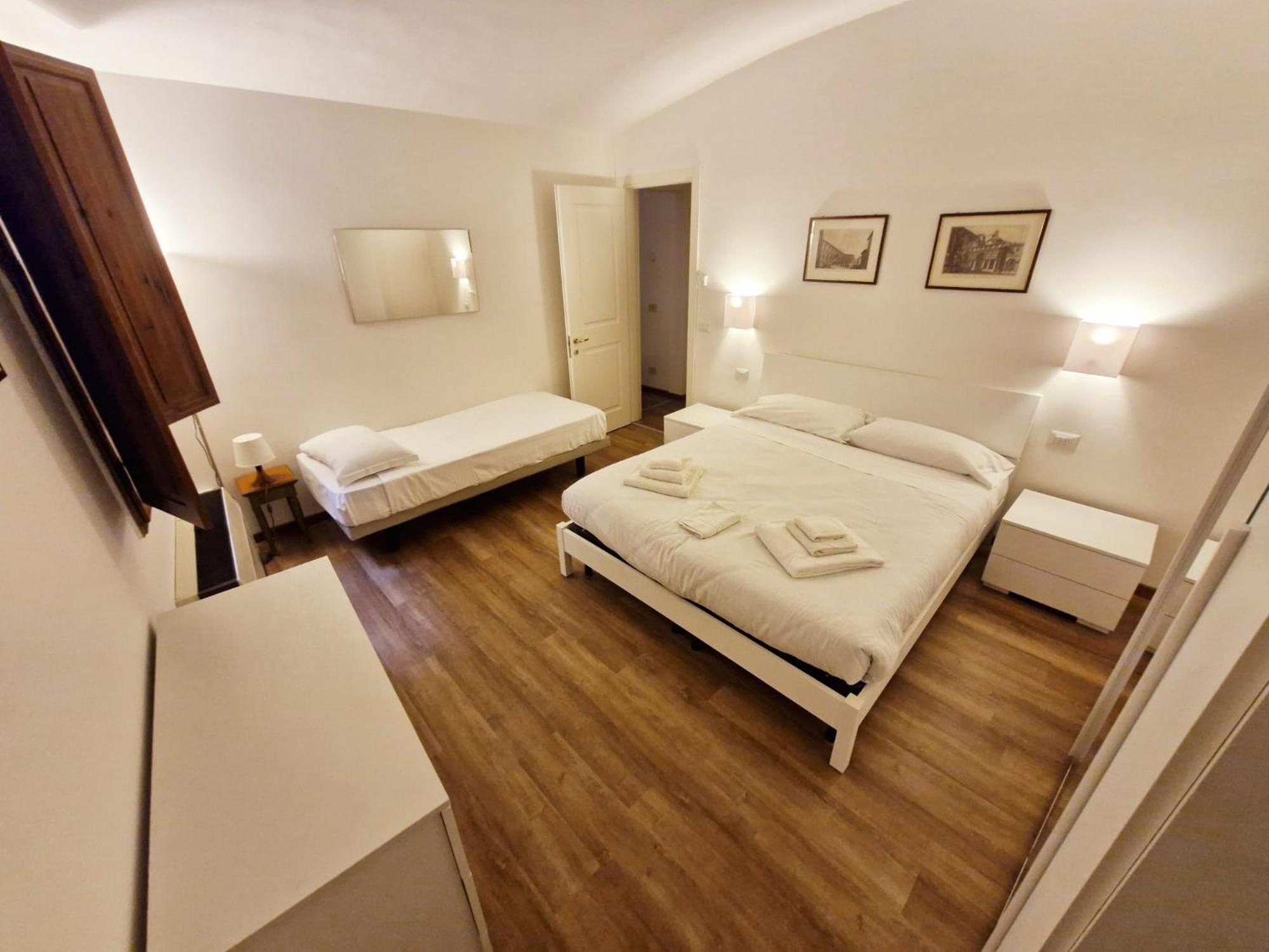 Apartments Close To Duomo Florens Exteriör bild