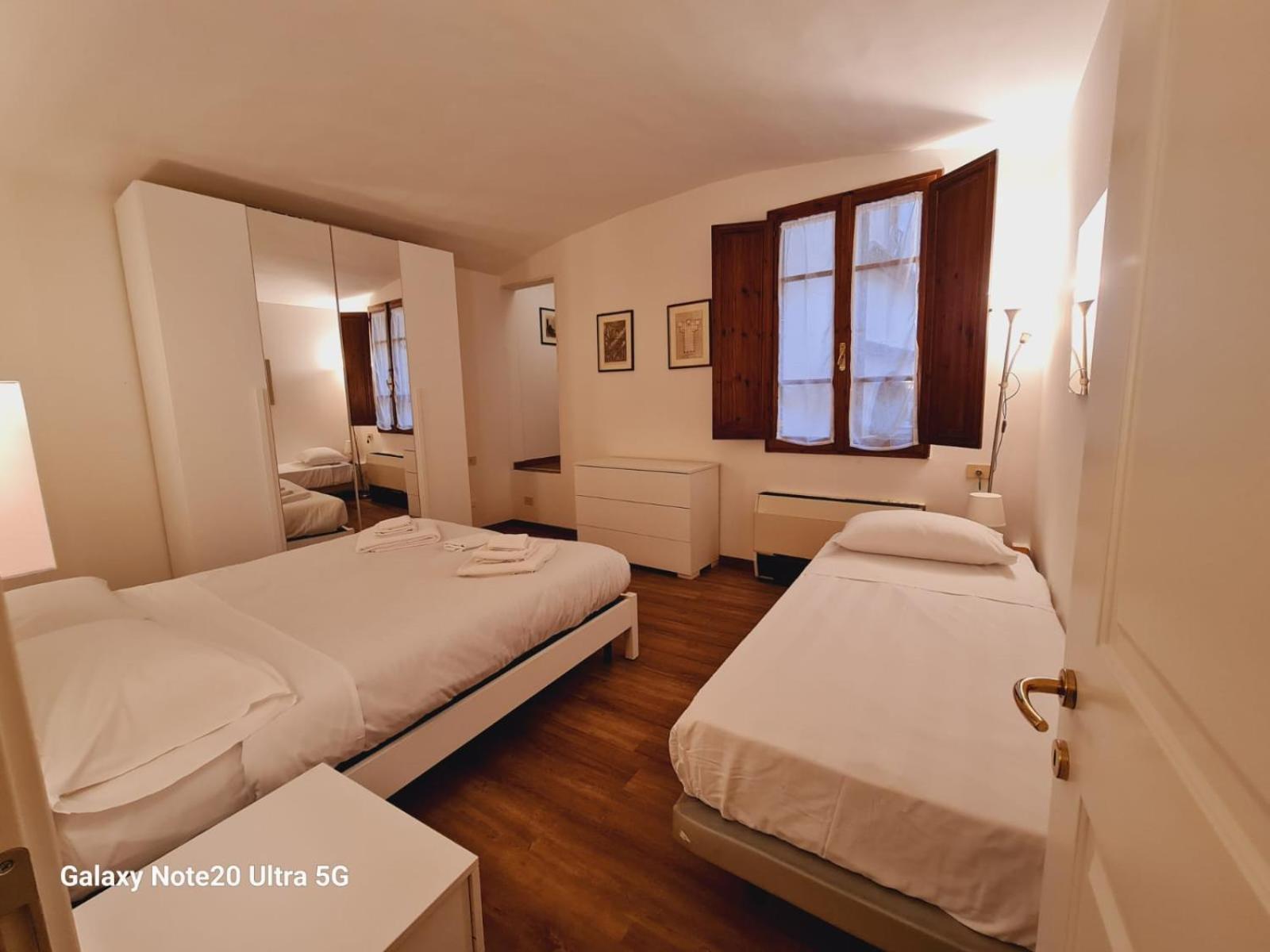 Apartments Close To Duomo Florens Rum bild